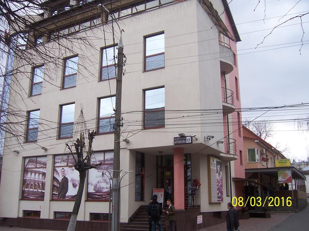 Apartment In Zentrum Skandi Winnyzja Exterior foto
